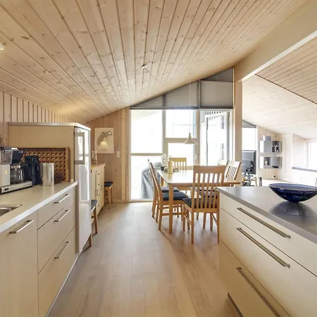 Emelia - 50m From The Sea In Nw Jutland By Interhome