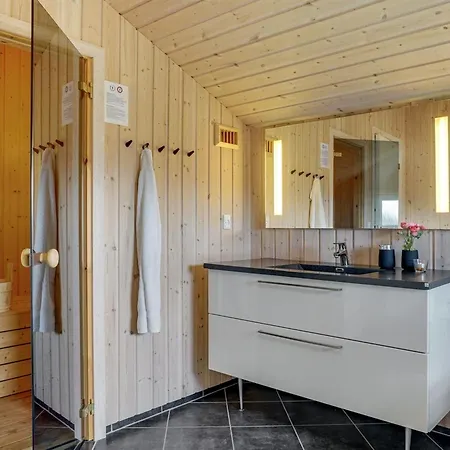 Emelia - 50m From The Sea By Interhome Дом отдыха *